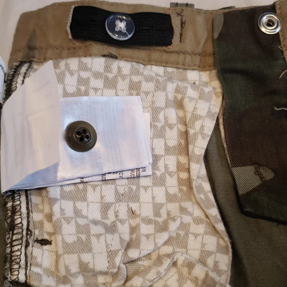 Quiksilver New Shorts Kids Camo Cargo Pocket Bottoms (Little Boys) Size 5 NWT